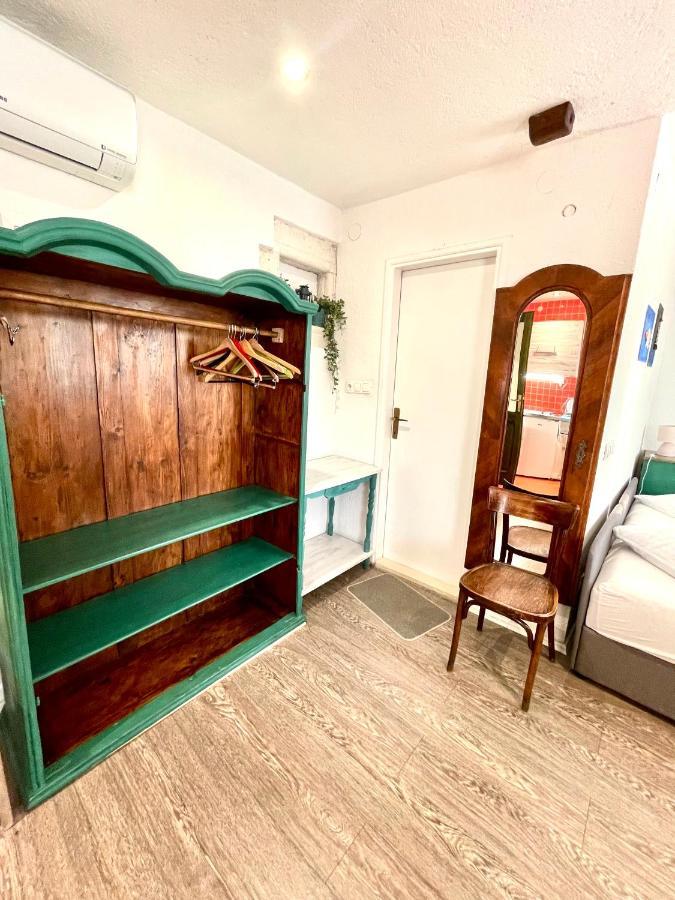 Apartments Trapula Шибеник Екстер'єр фото