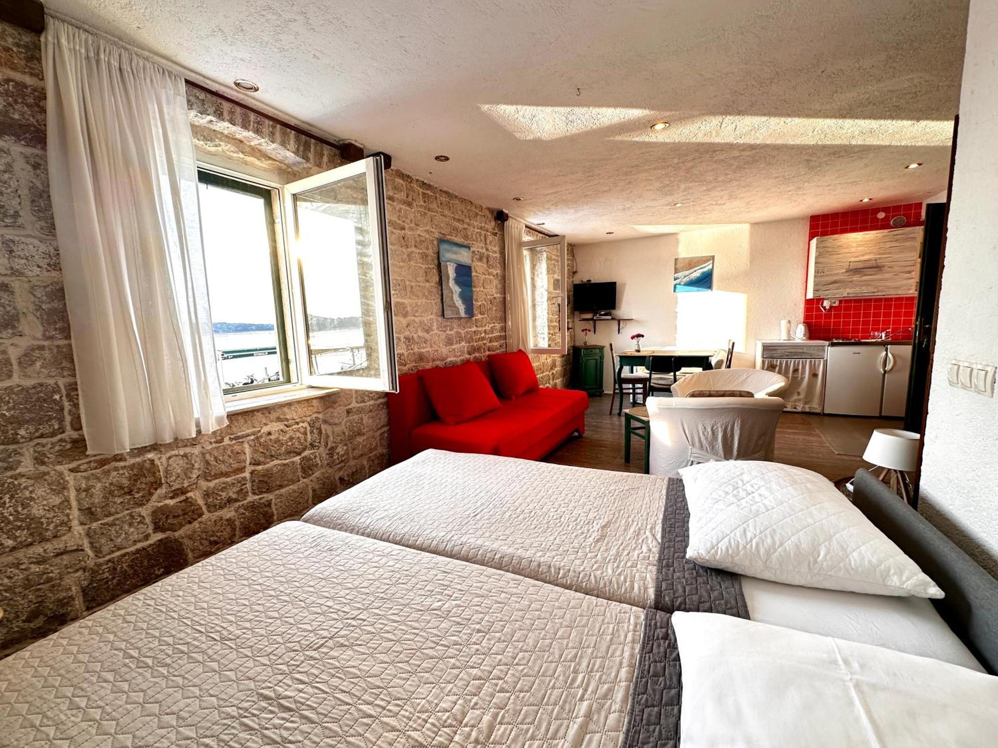 Apartments Trapula Шибеник Екстер'єр фото